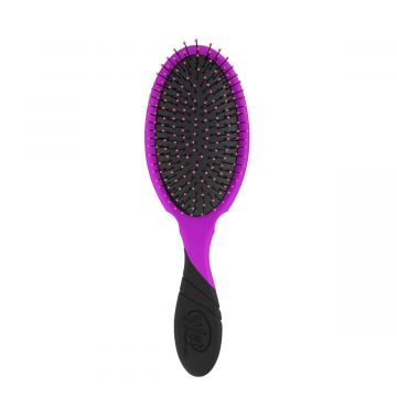 The Wet Brush Pro Detangler Purple